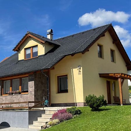 Apartman U Kovaru Kasperske Hory Eksteriør billede